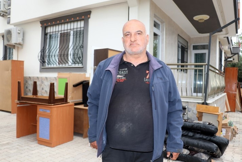 Kiracıya şok Farkında olmadan imzaladı, eşyalarıyla birlikte sokakta kaldı