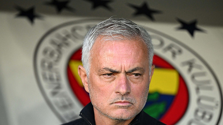 Elvir Baljic, Jose Mourinho'yu yerden yere vurdu: 'Egonla, kibrinle bir ...