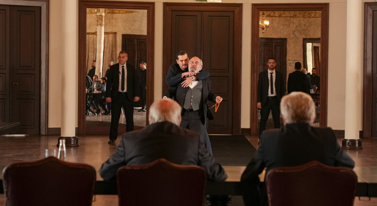 Reytinglerde Eşref Tek... Ölümle burun buruna