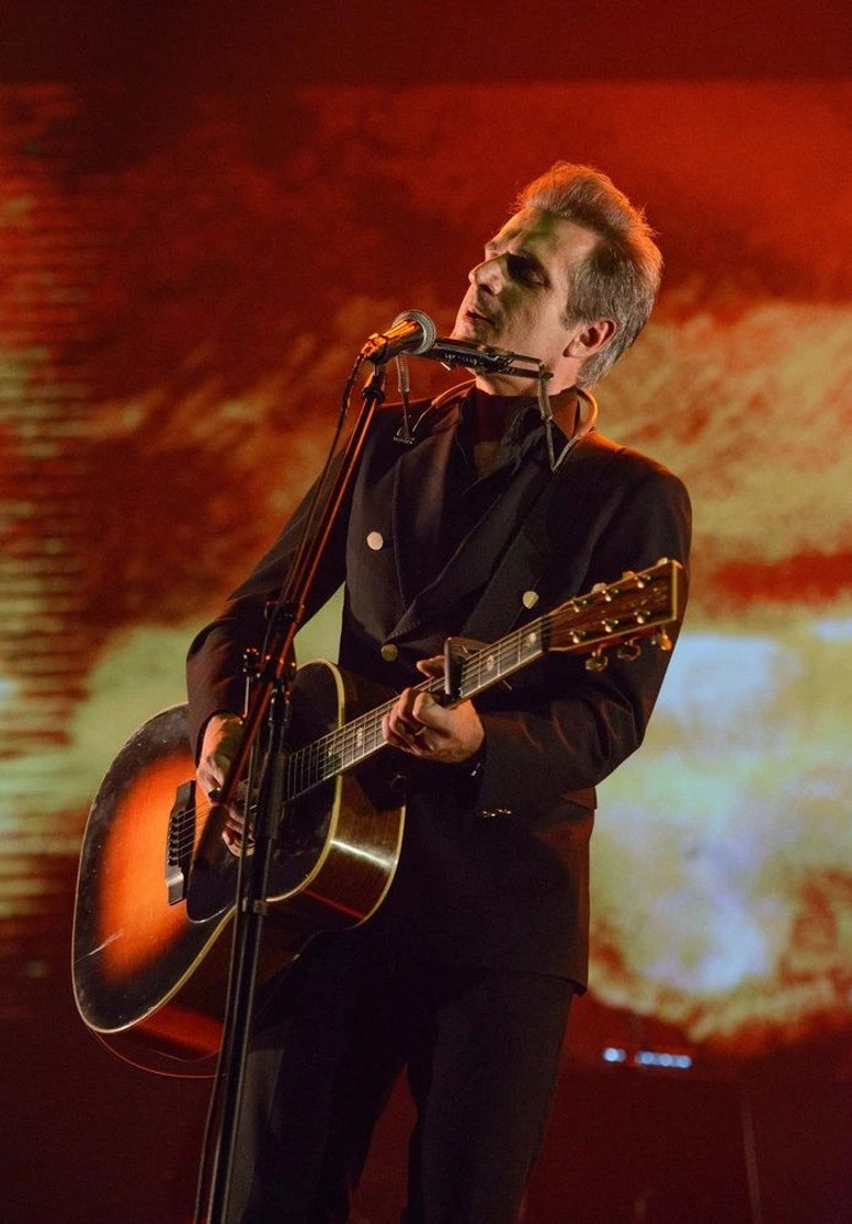 Müziğin ritmine kulak ver