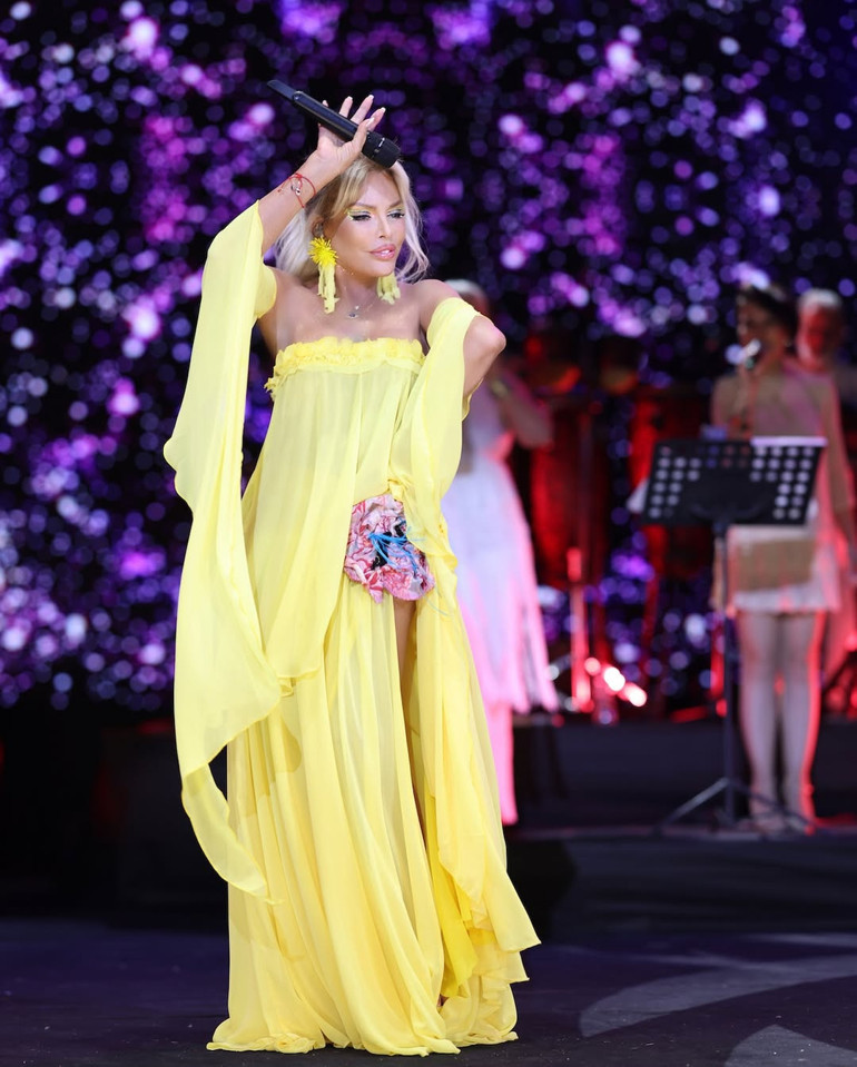 Müziğin ritmine kulak ver