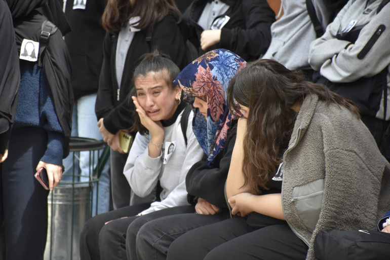 Sivasta vahşice katledilen kardeşlere acı veda Katilin binaya giriş görüntüleri ortaya çıktı