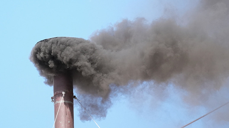 Gözler Vatikanda: Siyah duman yükseldi