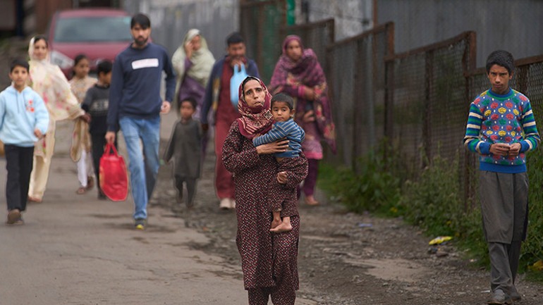 Son dakika... Güney Asyada gerilim tırmanıyor: Hindistan ve Pakistandan karşılıklı saldırı suçlaması Keşmirde tahliyeler başladı