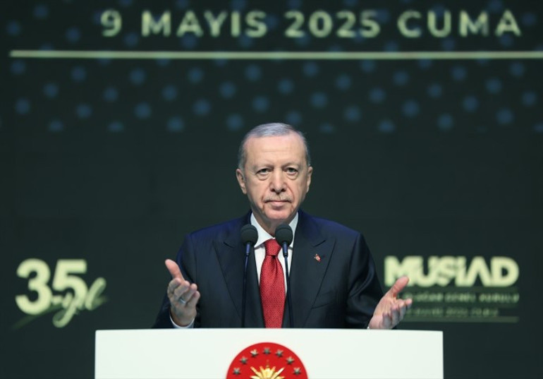 Cumhurbaşkanı Erdoğandan Özgür Özele sert sözler: Bunun adı ekonomik tetikçiliktir