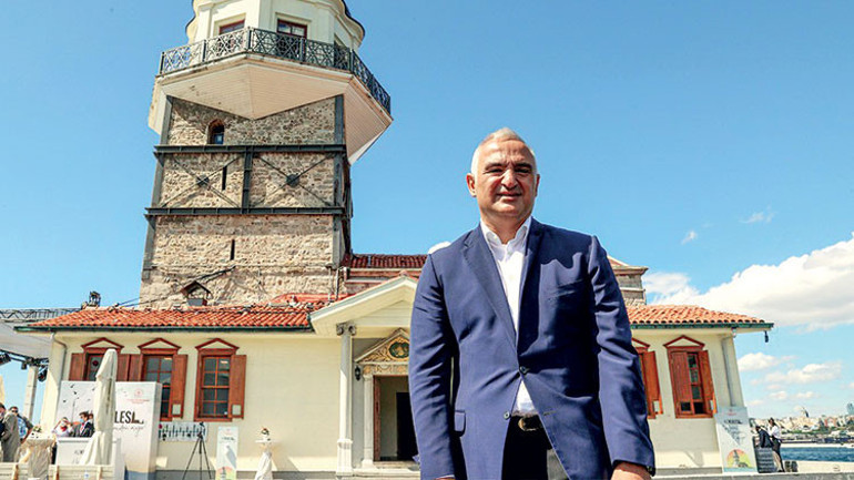 Kültür ve Turizm Bakanı Ersoy: “Depreme karşı ortak miras seferberliğindeyiz”... Onarılmasa belki de Kız Kulesi çökmüştü