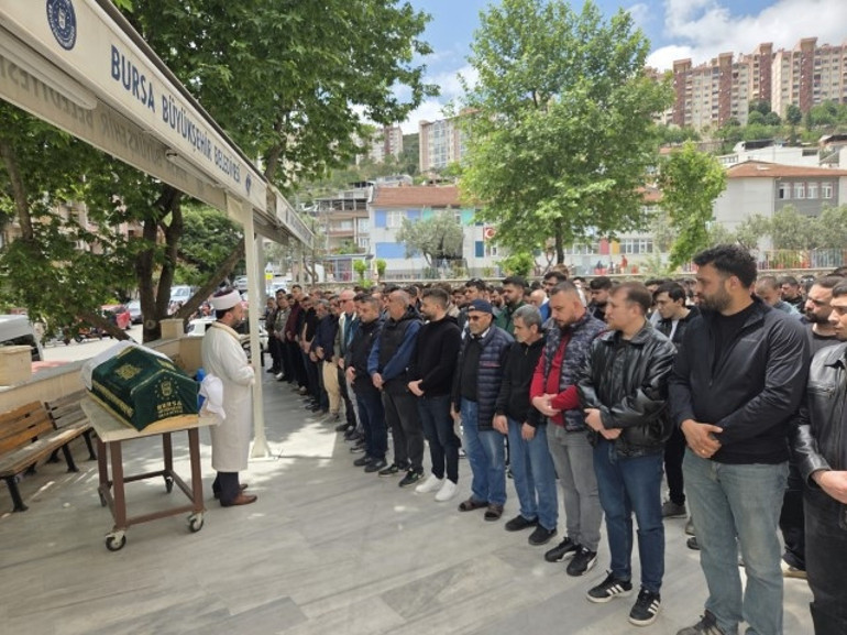 Eski futbolcu geçirdiği trafik kazasında hayatını kaybetti