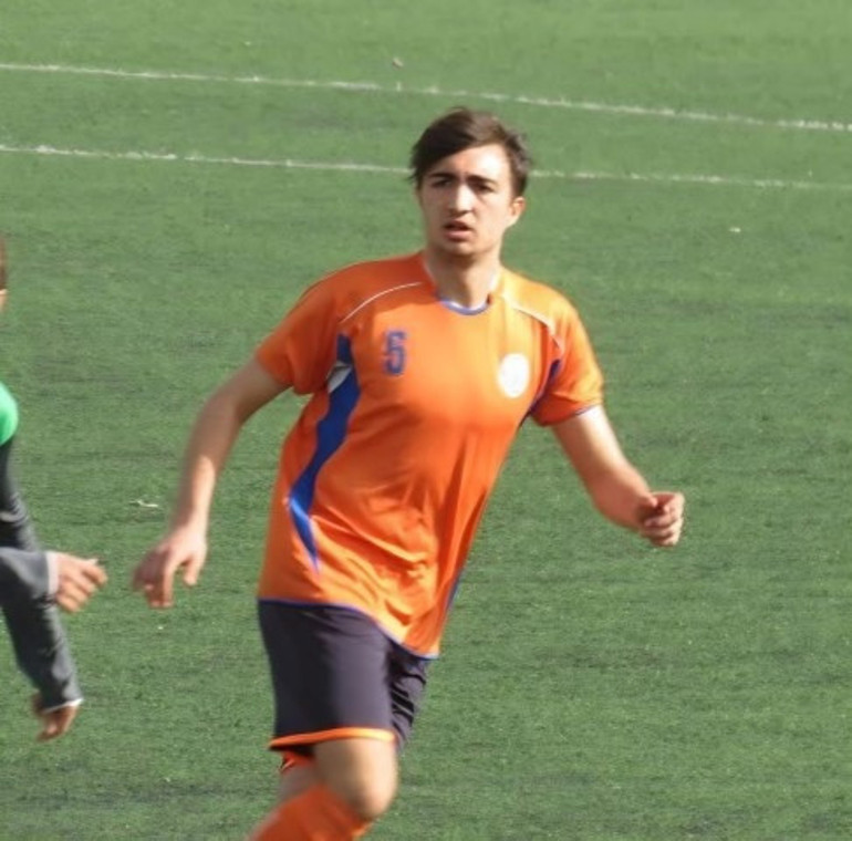 Eski futbolcu geçirdiği trafik kazasında hayatını kaybetti