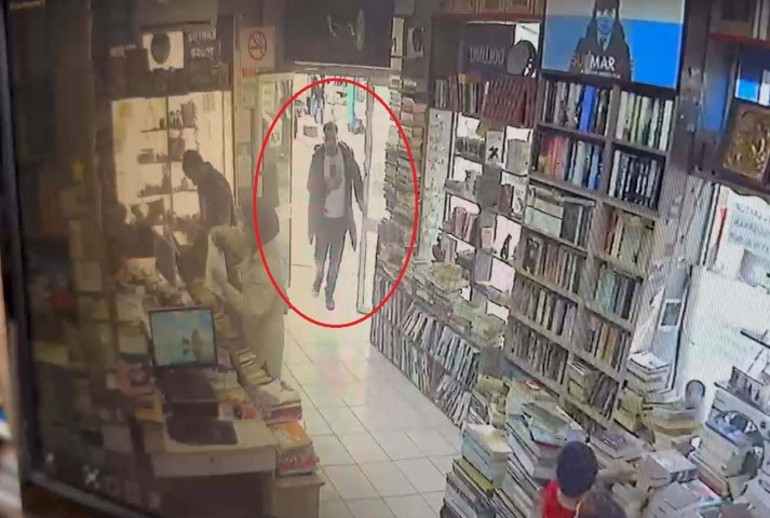 Kız kardeşini kaçıran kuzenini sokak ortasında öldürdü Dehşet anları kamerada