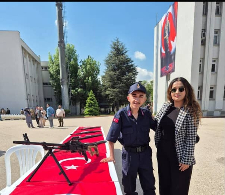 Bir gün askerlik bir ömür mutluluk