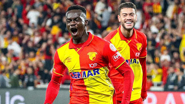 Bundesliga kulüpleri Göztepenin yıldızı için sıraya girdi