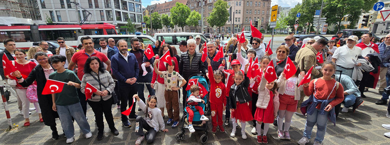Almanya’da yediden yetmişe unutulmaz 19 Mayıs