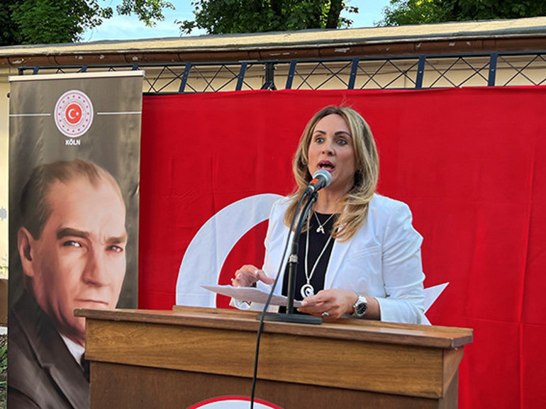 Almanya’da yediden yetmişe unutulmaz 19 Mayıs