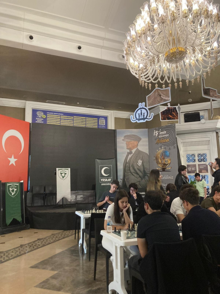 12 üniversite aynı masada... Satranç dayanışması