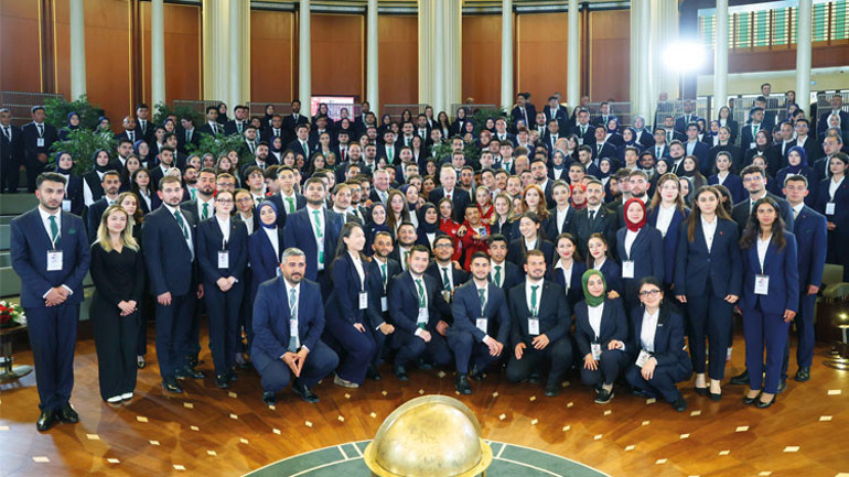 Ben AK Parti’nin yerinde olsam akşam mitingleri serisi başlatırım