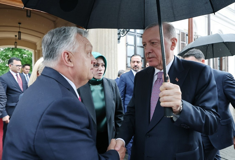 Cumhurbaşkanı Erdoğan erken seçim tartışmalarına noktayı koydu: Türkiye’yi böyle bir badirenin içerisine sokmayız, buna gerek yok