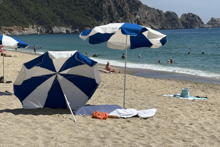 Talihsiz olay Alman turist güneşlenirken öldü