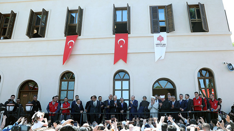 Gümrükçü İshak Ağa Camii açıldı... Cumhurbaşkanı Erdoğan: Bu ibadethanenin yapımında emeği geçen herkesi minnetle anıyorum