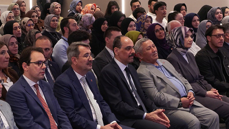 MİT Başkanı İbrahim Kalın, İbn Haldun Akademinin kapanış dersine katıldı