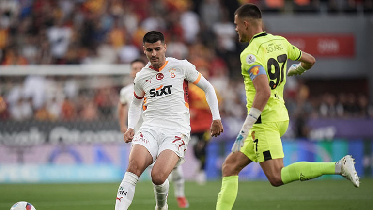 Göztepe Galatasaray maçına dair usta isimler yazdı: 30 senedir ilk kez şahit oluyorum