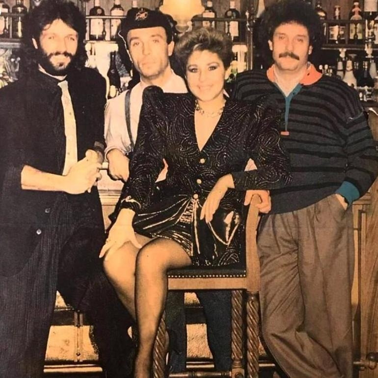 Son dakika... Sanatçı İlhan Şeşen hayatını kaybetti