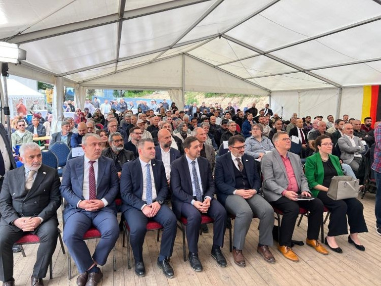 DİTİB Giessen Camisi ve Külliyesi’nin temeli atıldı