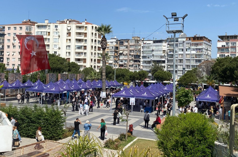 Kariyer yolculuğunda gençlere ışık tutan fuarlar