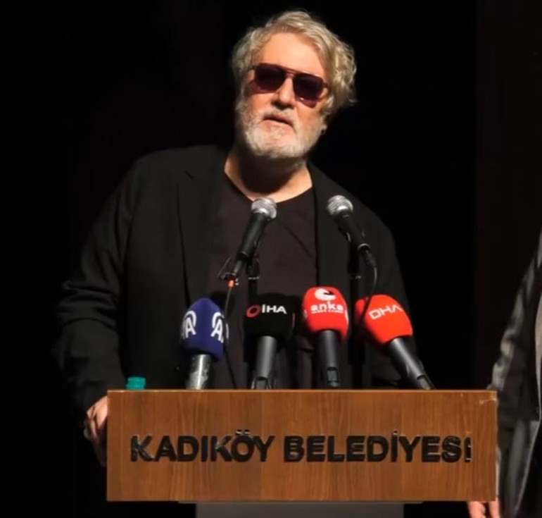 Müziğin Amcası İlhan Şeşene veda... Cenaze asansörde kaldı: İlhan Abi gitmek istemedi