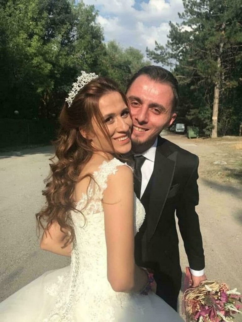 Üzerine duvar devrilen doktor ve eşi hayatını kaybetmişti... Kahreden detay ortaya çıktı: Aşkları çocuk yaşta başlamış