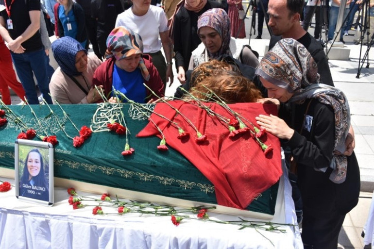 Üzerine duvar devrilen doktor ve eşi hayatını kaybetmişti... Kahreden detay ortaya çıktı: Aşkları çocuk yaşta başlamış