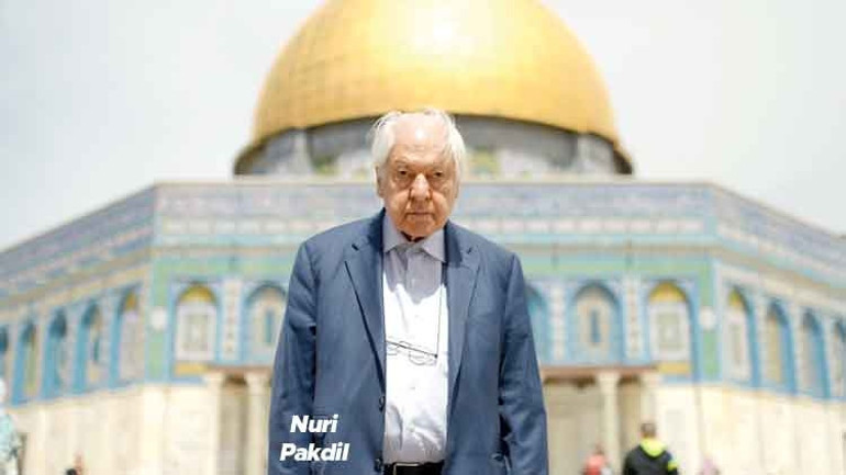 Gazlı bezli Mona Lisa