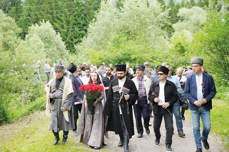 Drau Nehri kıyısında hüzünlü mayıs