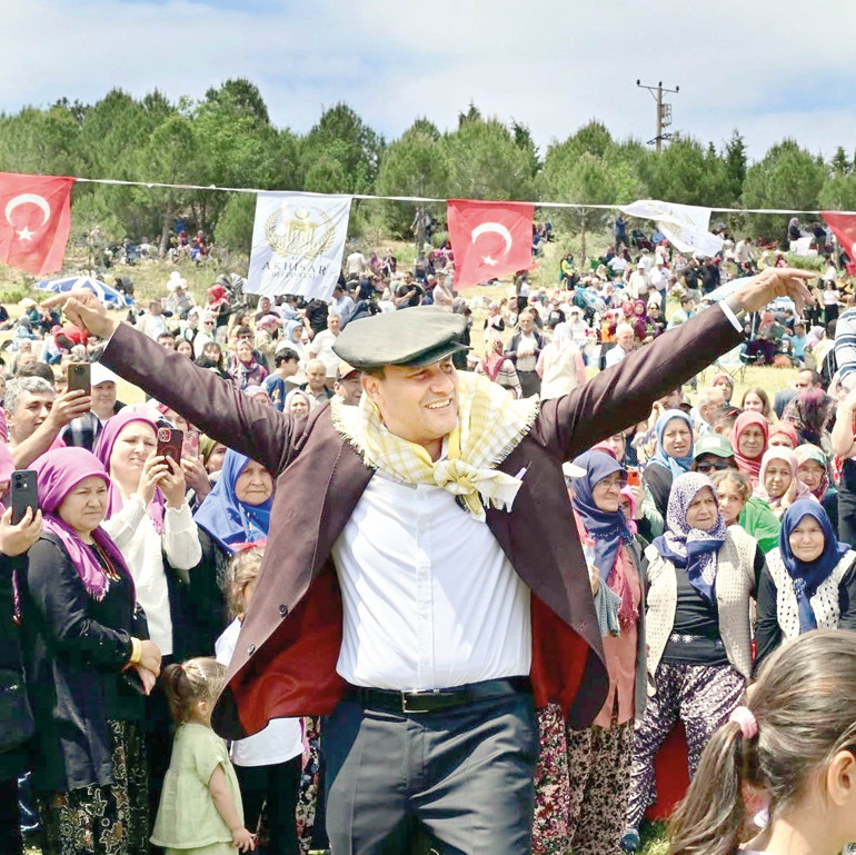 Manisa Belediye Başkanı Zeyrek: Babam siyasete girmemi istemedi