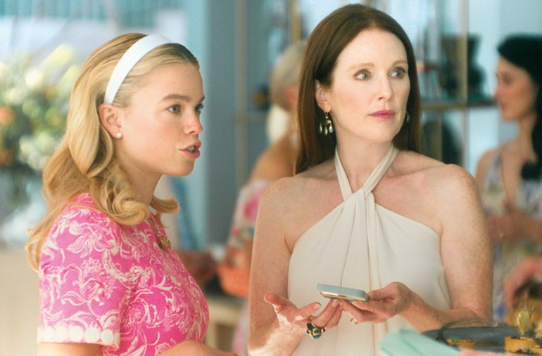 Toplum güçlü kadınları kötü göstermeye meyilli