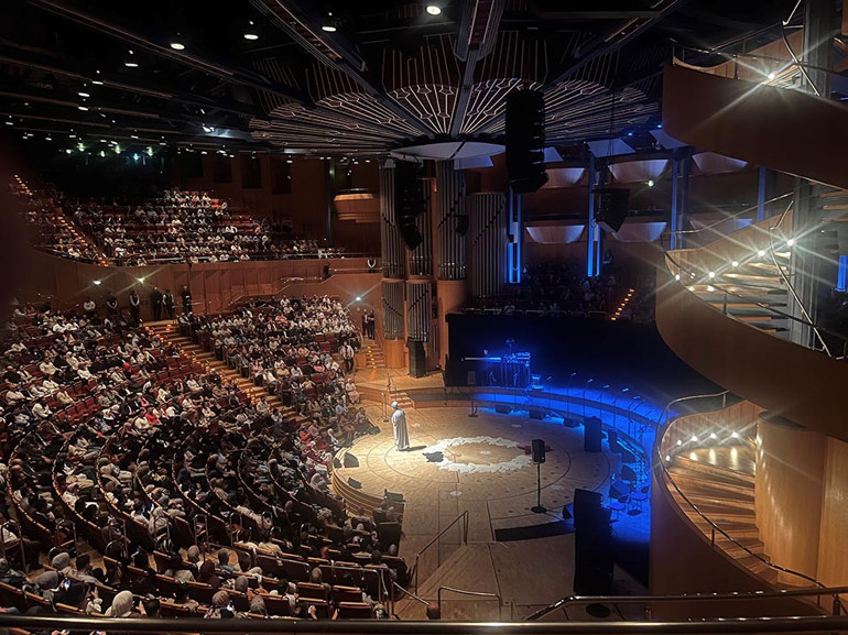 Köln Philharmonie’de ‘Sufi Devran’ coşkusu