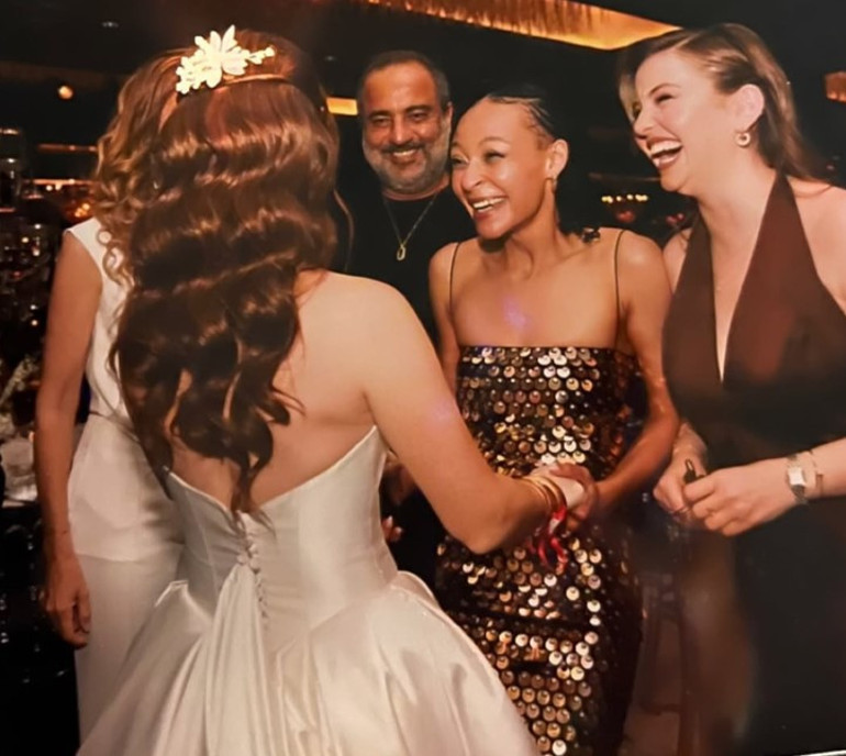 Sihirli Annemin Çileki Zeynep Özkaya evlendi