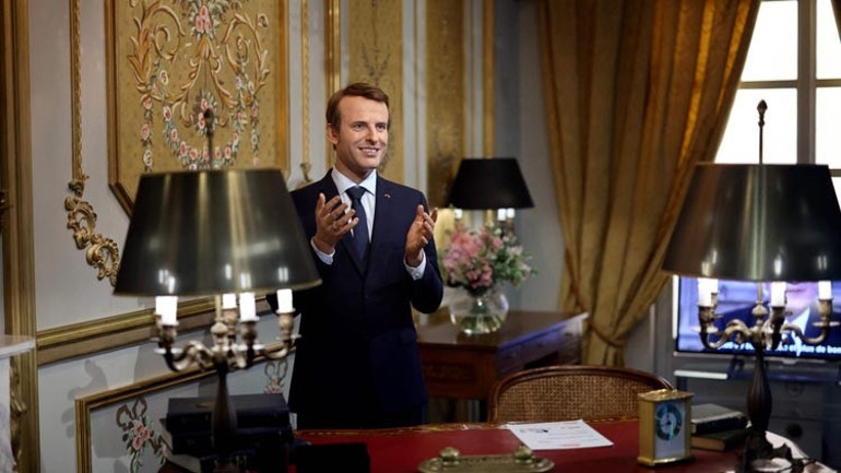 Macronun balmumu heykeli çalındı