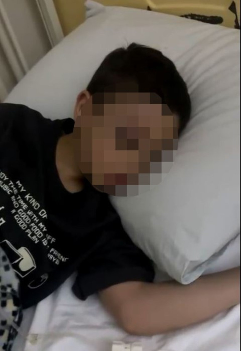 Gerçeği kamera görüntüsü ortaya çıkardı: Parktaki iki çocuk güç gösterisi yaptı 7 yaşındaki Güney beyin kanaması geçirdi
