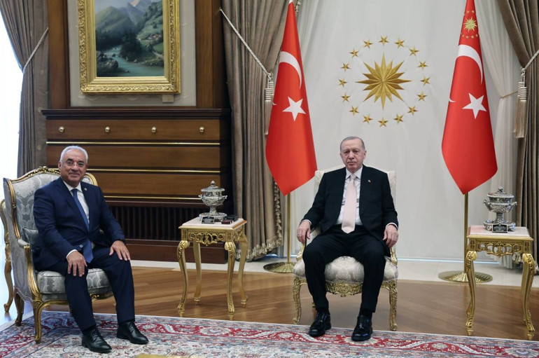 Cumhurbaşkanı Erdoğan, Önder Aksakalı kabul etti