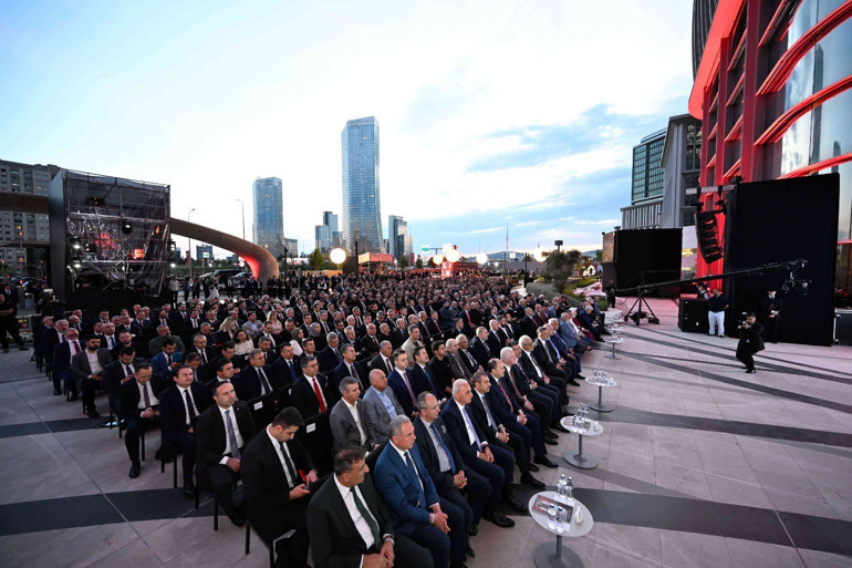 Türkiye’nin ilk kamu katılım finans kurumu Ziraat Katılım 10 yaşında