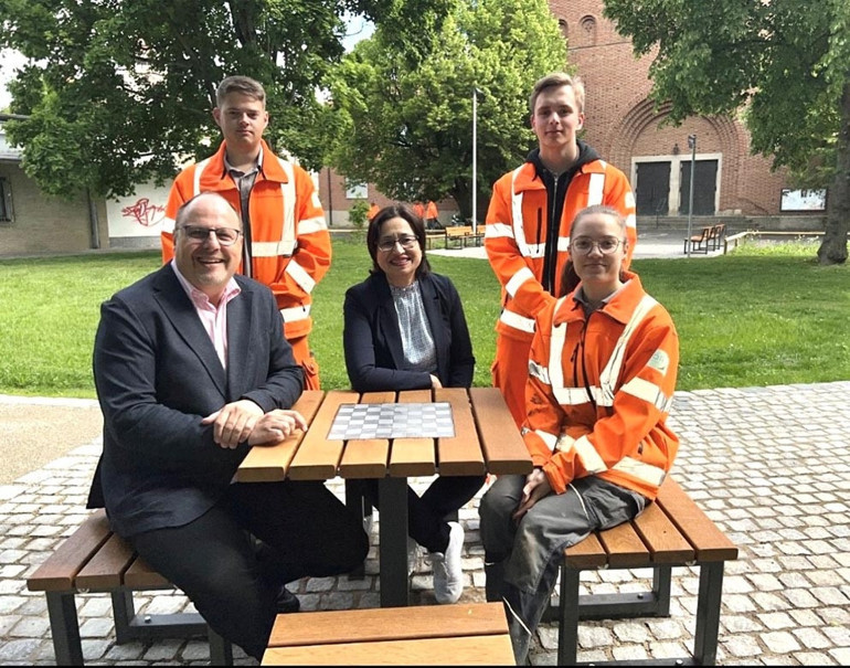 İsmail Yaşar Meydanı yenilendi