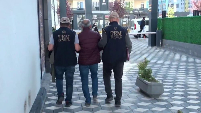 FETÖ’ye darbe: 20 şüpheli yakalandı