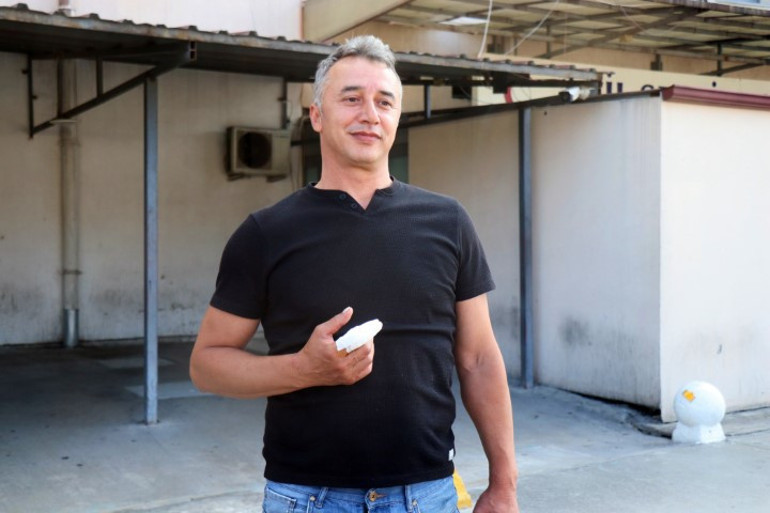 Manzara yine değişmedi Bir Kurban Bayramı klasiği: Koşarak geldiler