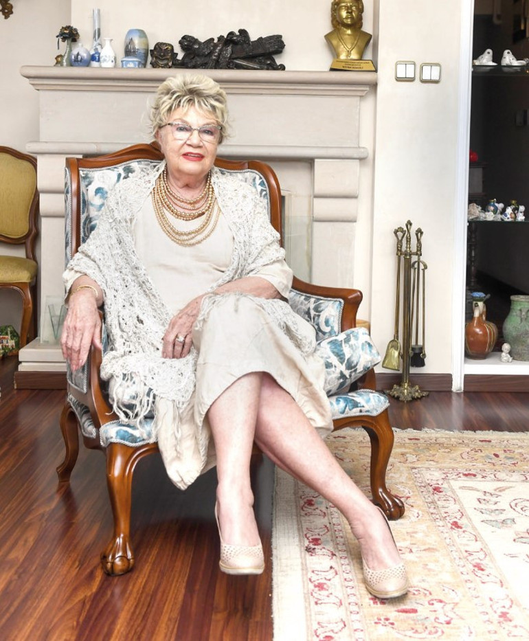 Yalıda oturan şahane züğürtlerdik