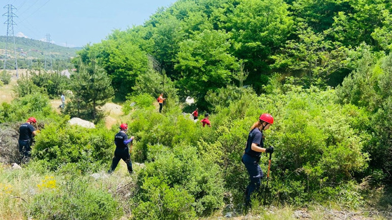 Bursada kayıp 14 yaşındaki Burak Koçakı arama çalışmaları sürüyor Kaybolmadan önceki son görüntüleri ortaya çıktı