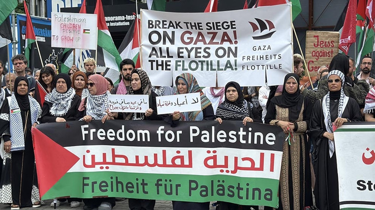 Berlin’de, Filistin’e destek gösterileri düzenlendi
