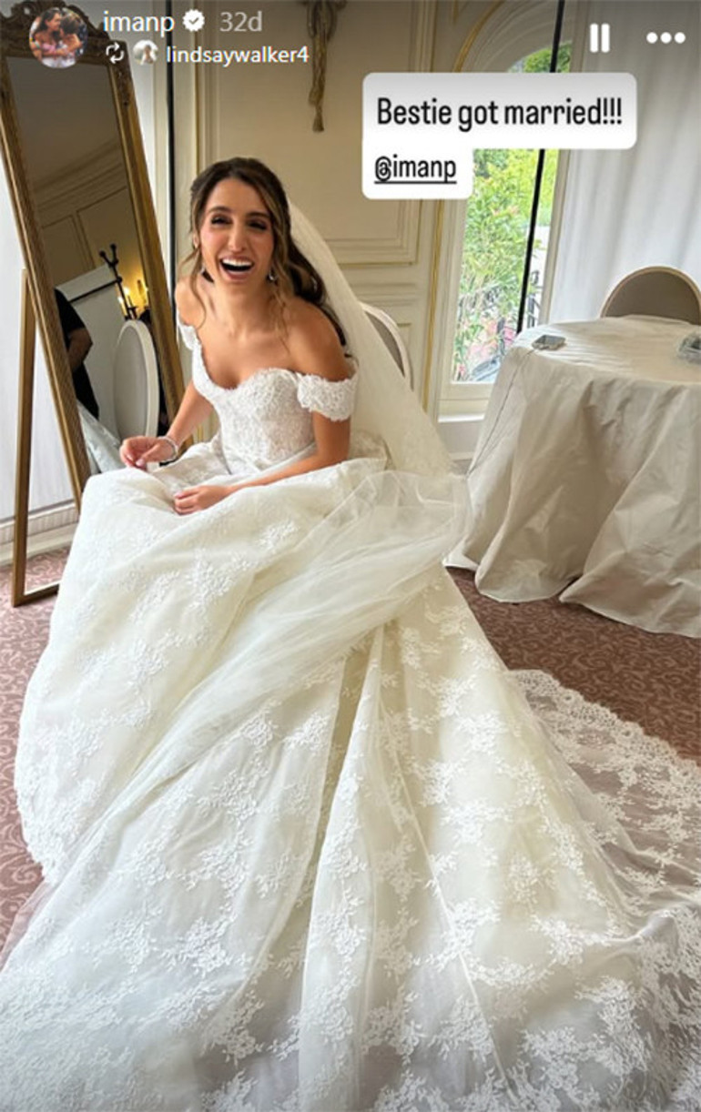 Gözyaşları içinde nişanlanmıştı... İki yıl sonra mutlu sona ulaştılar...Damat kollarında uçurdu