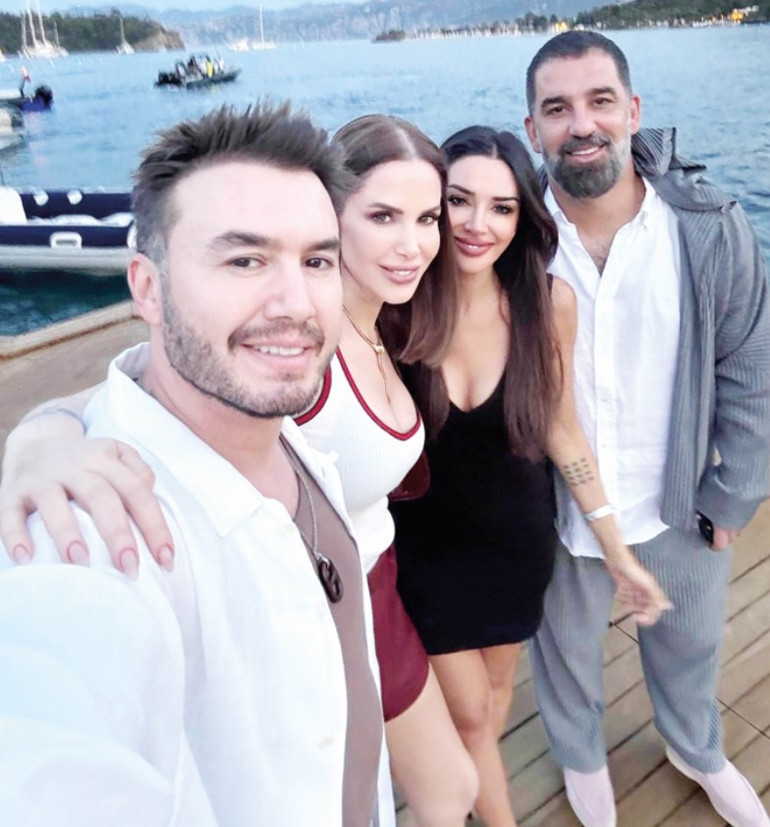 Ünlü isimlerden yazlık paylaşımlar