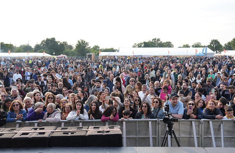 Britanya Alevi Festivali coşkulu bir park buluşmasıyla tamamlandı