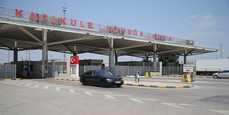 Vatan bir başka güzel... Havasını, suyunu, toprağını her şeyini özlüyoruz...